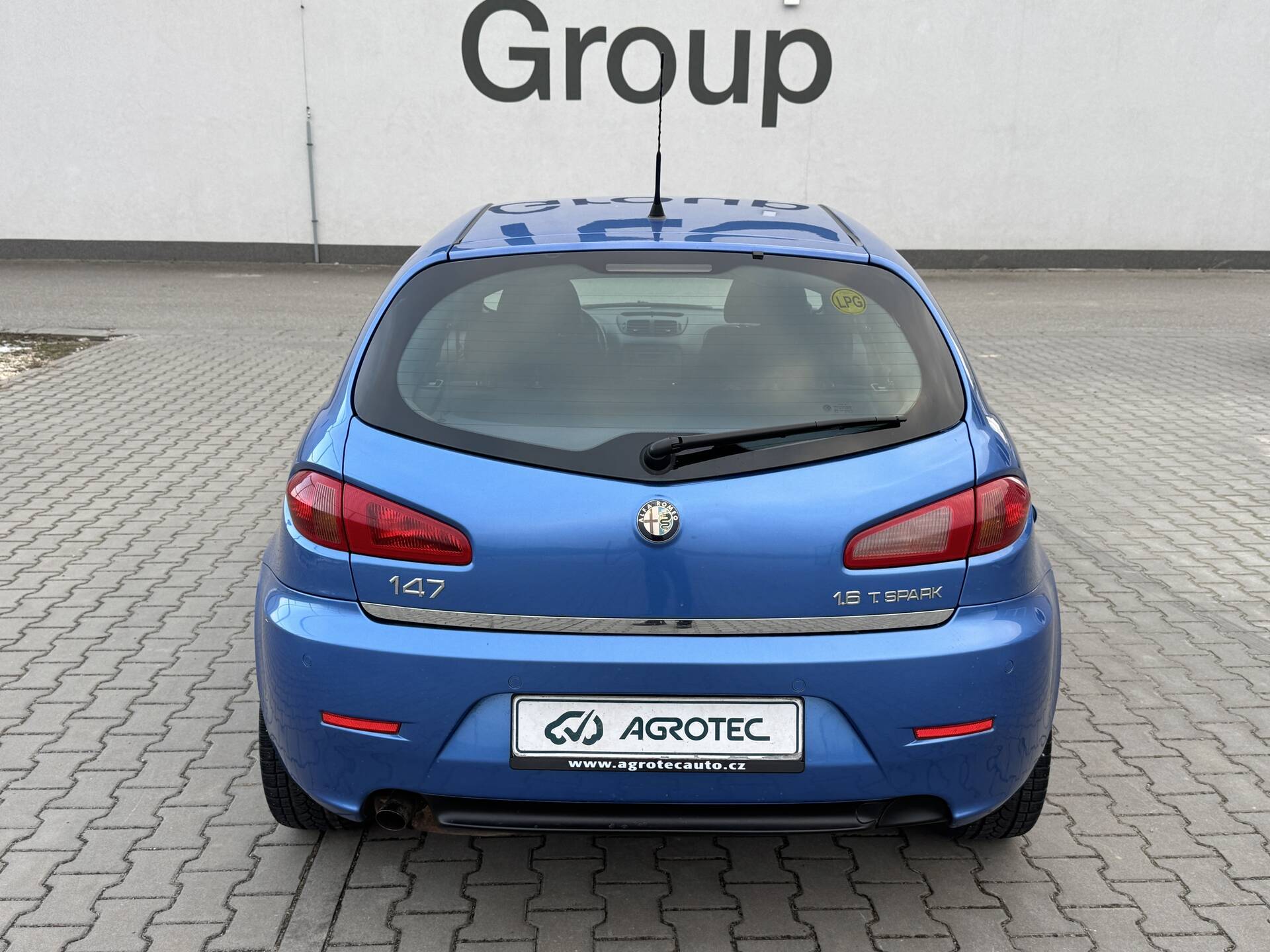 product-gallery-image