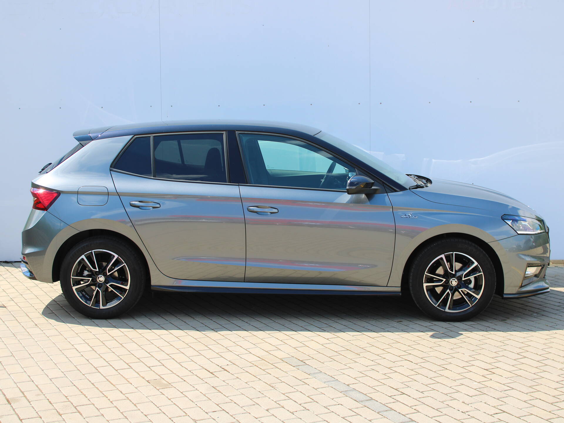 product-gallery-image